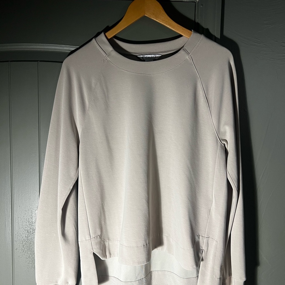 Athleta Cream Seasoft Crew